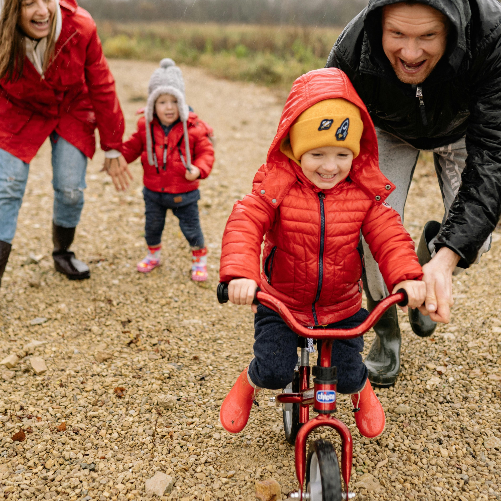 parents send child off on bike